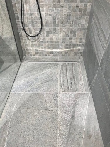Listwa spadkowa lewa, wysokość 12mm, długość 1200mm, stal nierdzewna mat #2