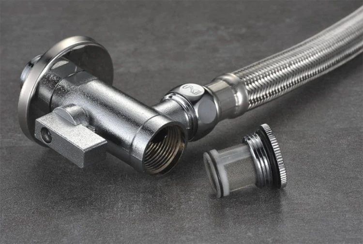 Kątowy zawór kulowy 1/2"x3/8”, z filtrem, para, chrom #3