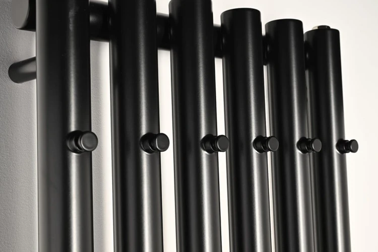 PILON grzejnik łazienkowy 418x1800mm, 6 wieszaki, czarny mat #2
